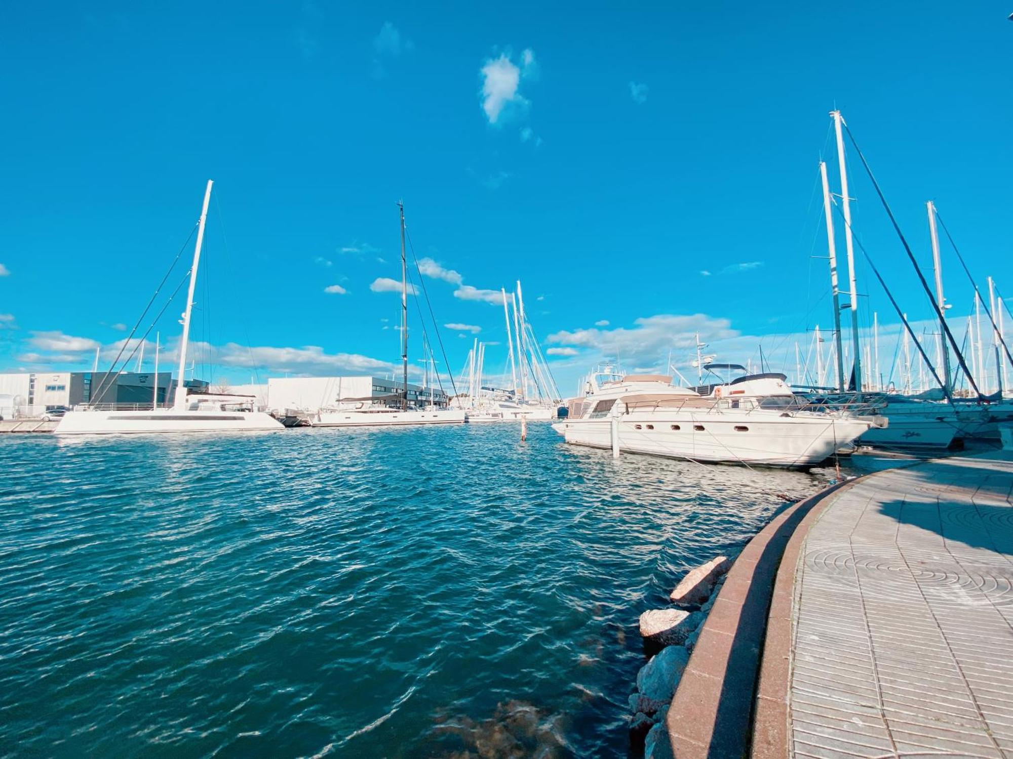 Magnifique T2 Au Calme Avec Une Superbe Vue Sur Le Port กาเนต์-อ็อง-รูสซียง ภายนอก รูปภาพ